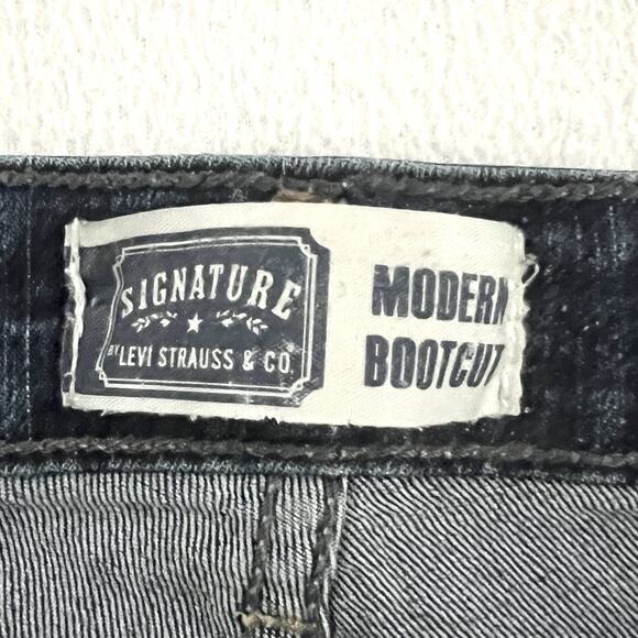 Levi Signature Women Modern Bootcut Jeans Medium Wash Mid Rise Stretch Denim 4 M - Picture 3 of 12